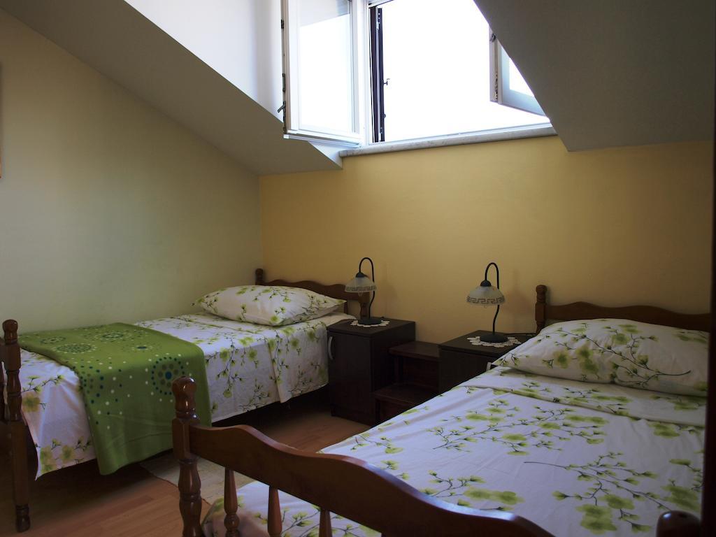 Apartment Zvonar Donji Okrug  部屋 写真